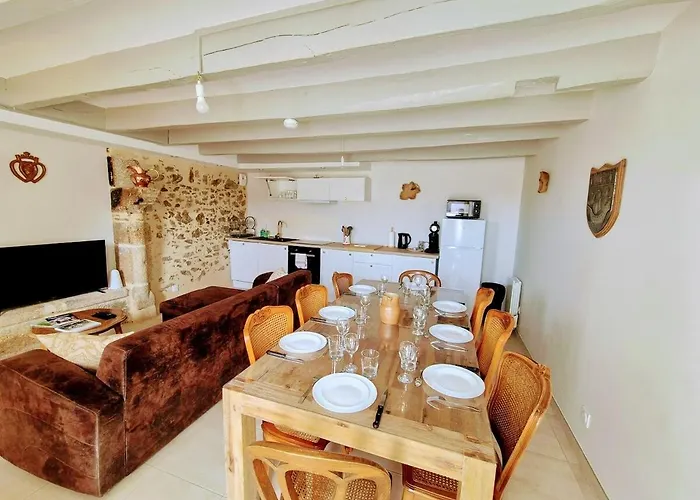 Penzion Maison 6/8pers A 10min Du Puy Du Fou 3*